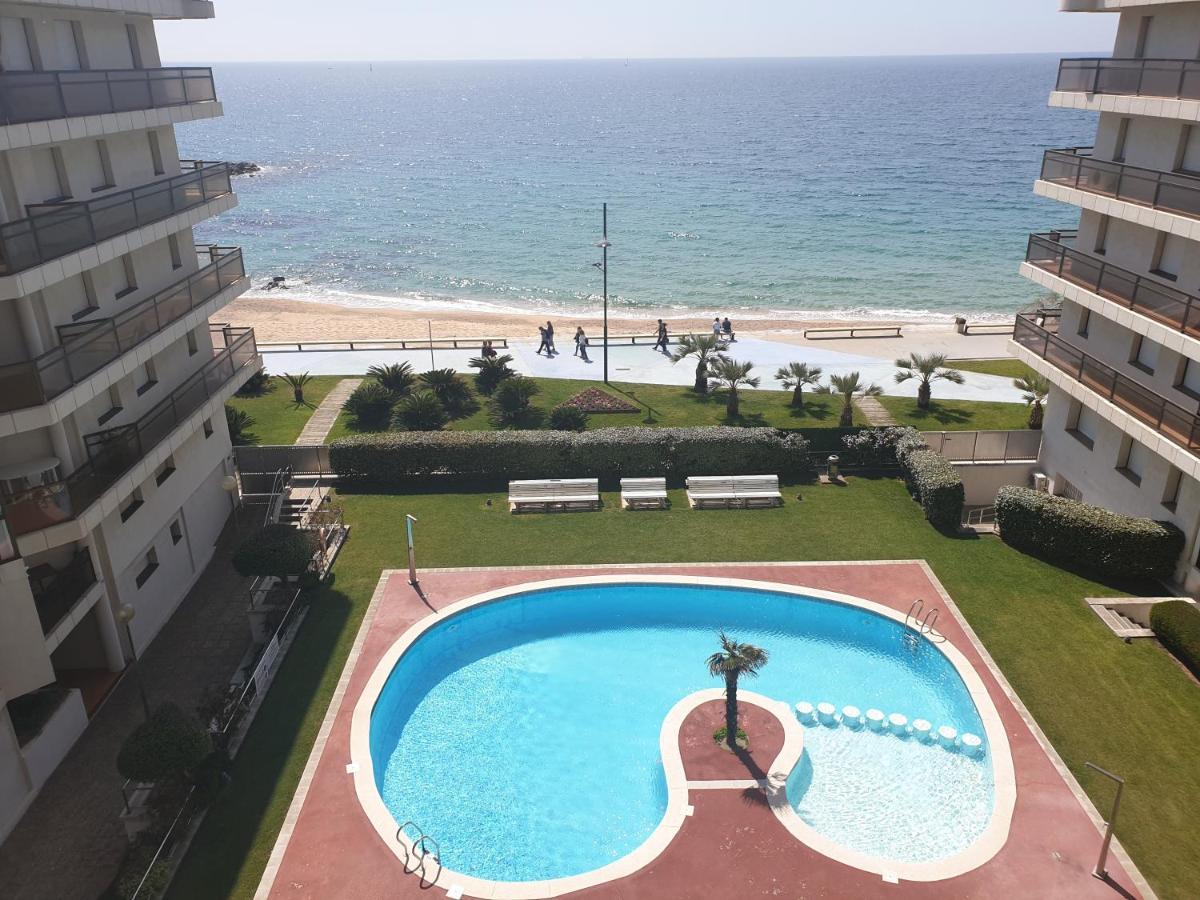 Apartamento En Primera Linea De Mar - Sant Antoni De Calonge กาลองเย ภายนอก รูปภาพ