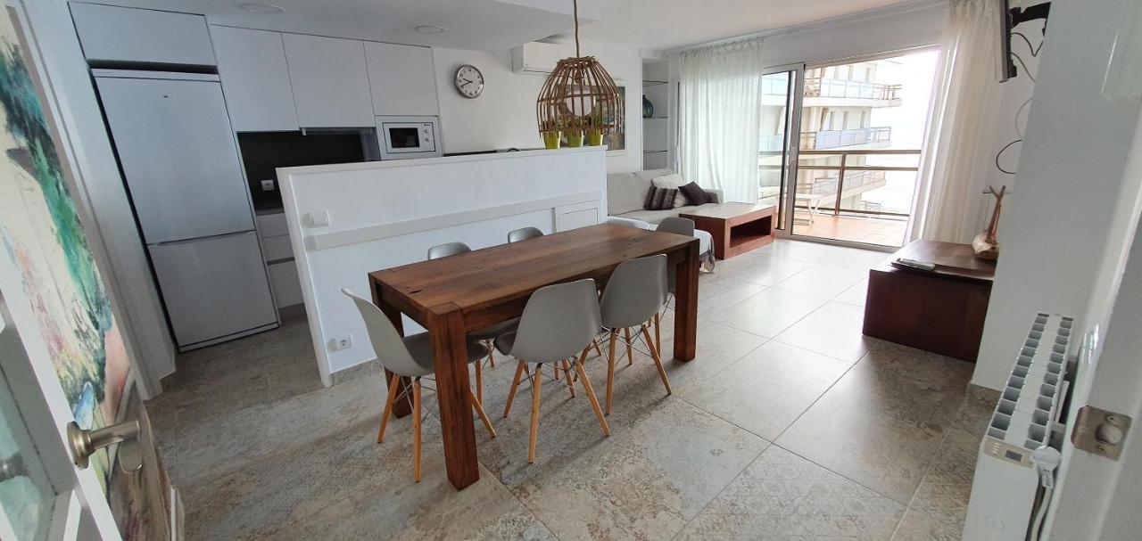 Apartamento En Primera Linea De Mar - Sant Antoni De Calonge กาลองเย ภายนอก รูปภาพ