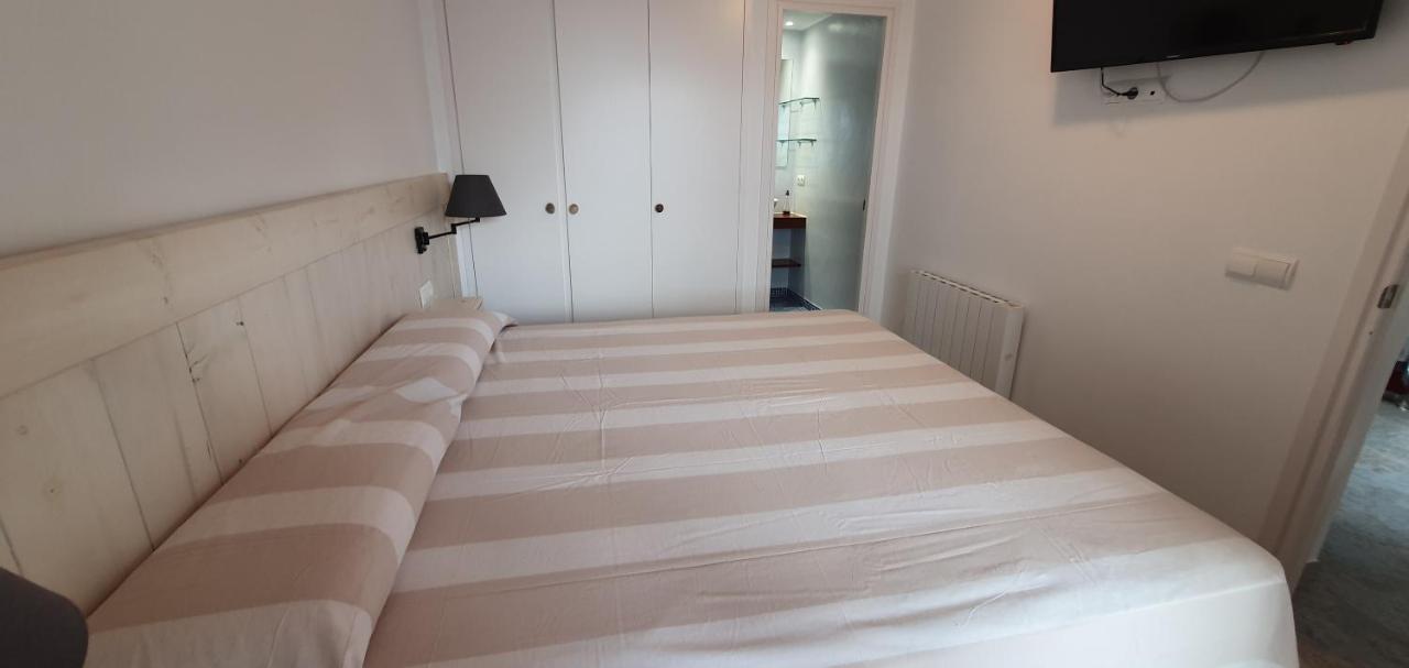 Apartamento En Primera Linea De Mar - Sant Antoni De Calonge กาลองเย ภายนอก รูปภาพ